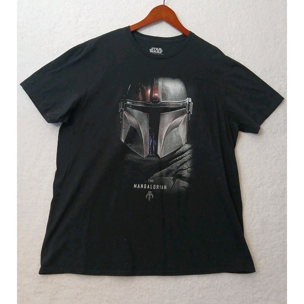 Star Wars The Mandalorian Bounty Hunter Shadow Graphic Black T-Shirt Size XL